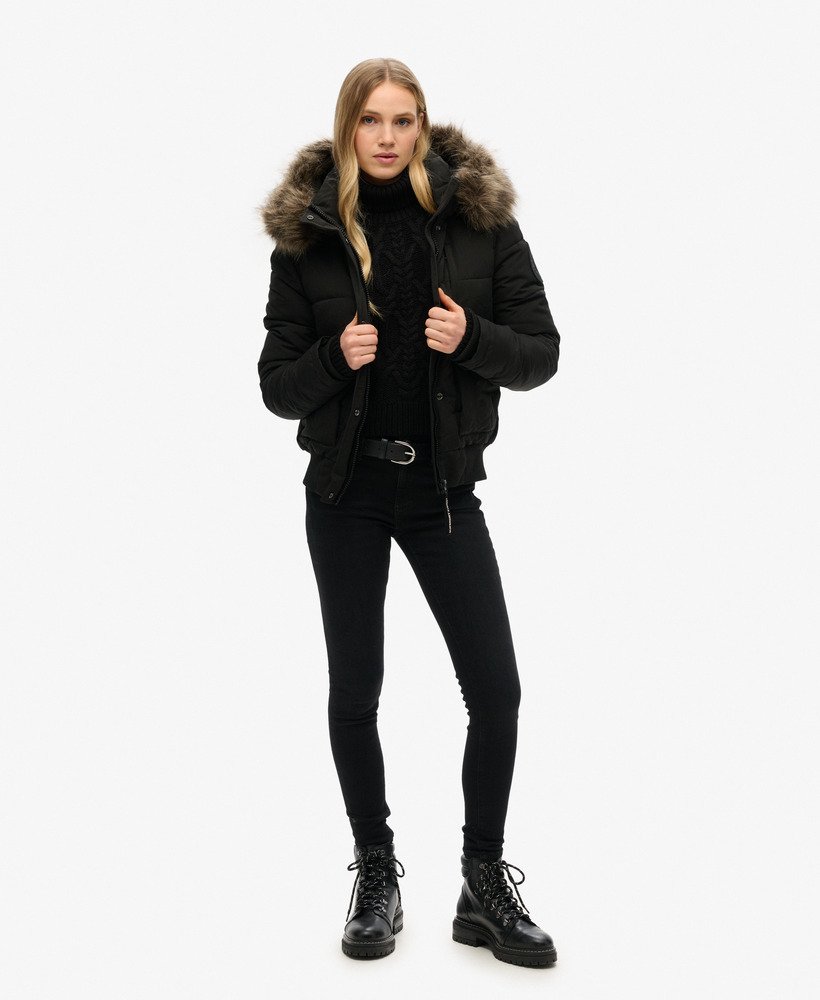 jaqueta bomber com capuz everest na cor preto jato