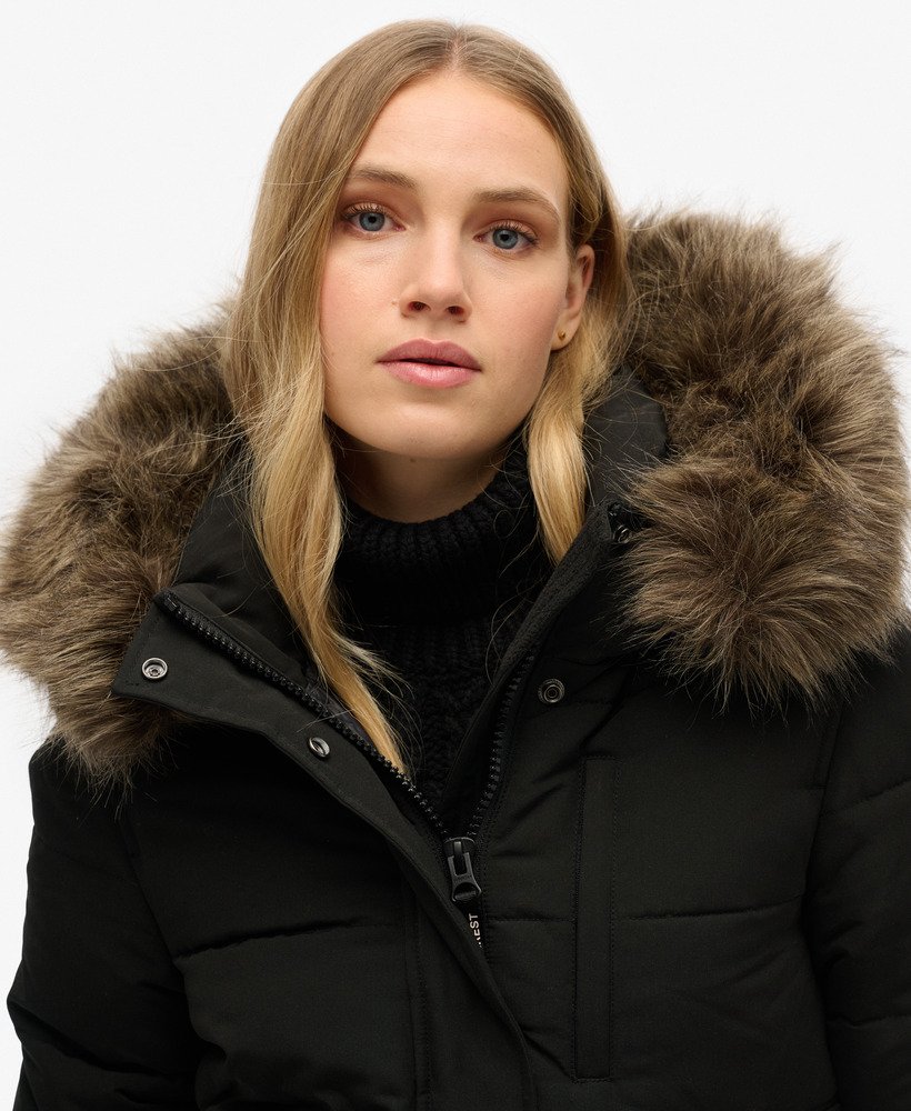jaqueta bomber com capuz everest na cor preto jato