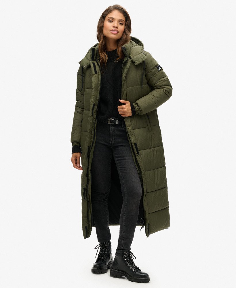 casaco puffer longo em ripstop na estampa football dark moss grid.