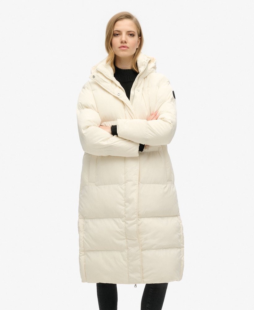 casaco puffer longo com capuz na cor off white