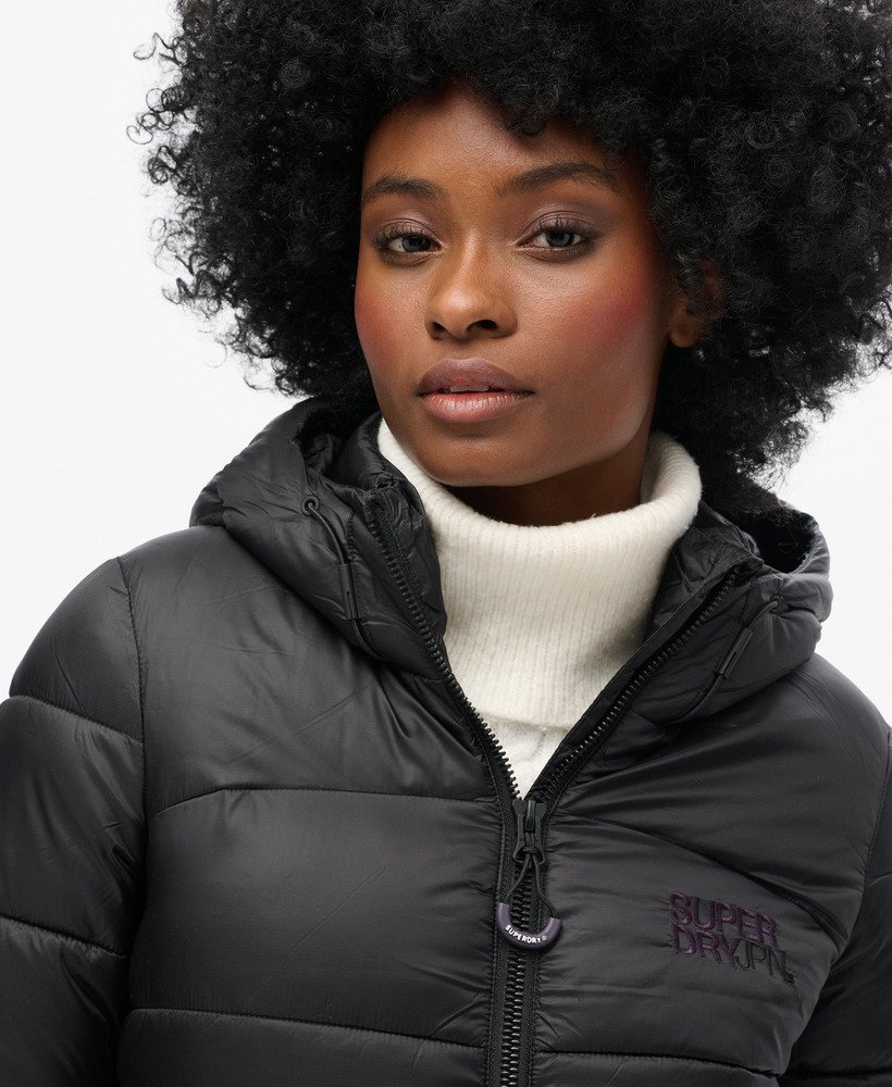 jaqueta bomber esportiva puffer na cor preta.