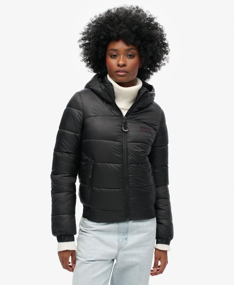 jaqueta bomber esportiva puffer na cor preta.