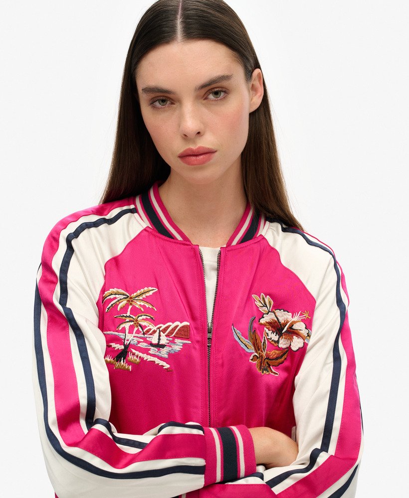 jaqueta bomber bordada suikajan em rosa vibrante