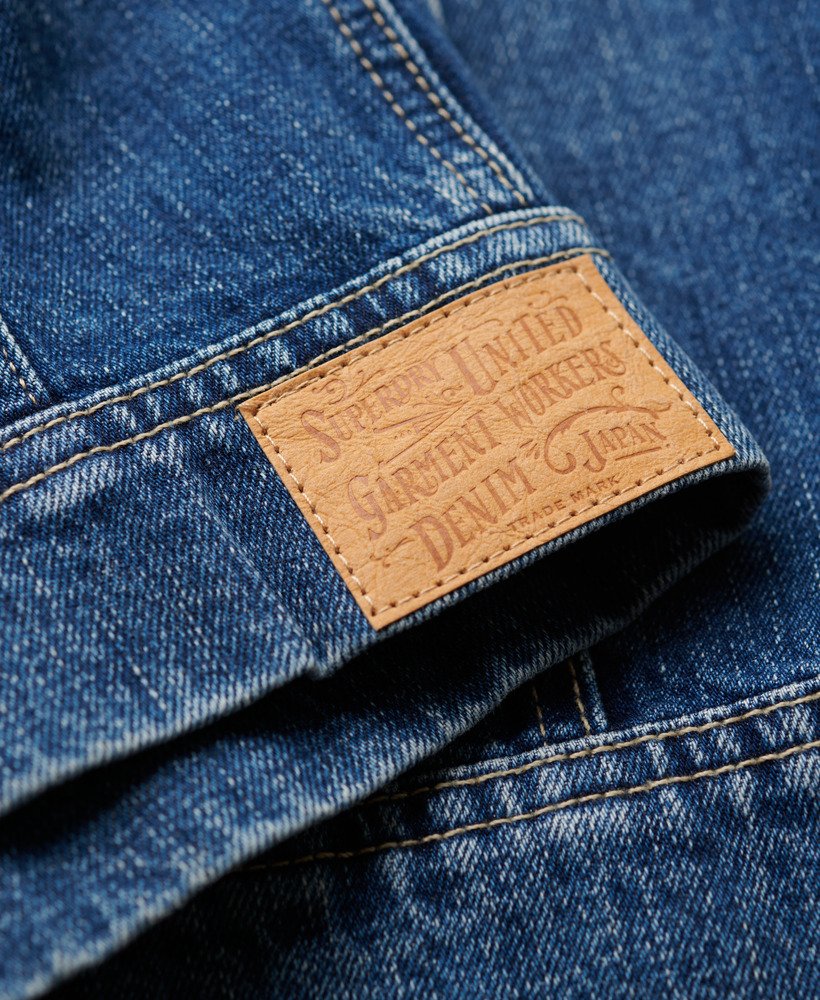 jaqueta jeans slim estilo trucker na cor azul beverley