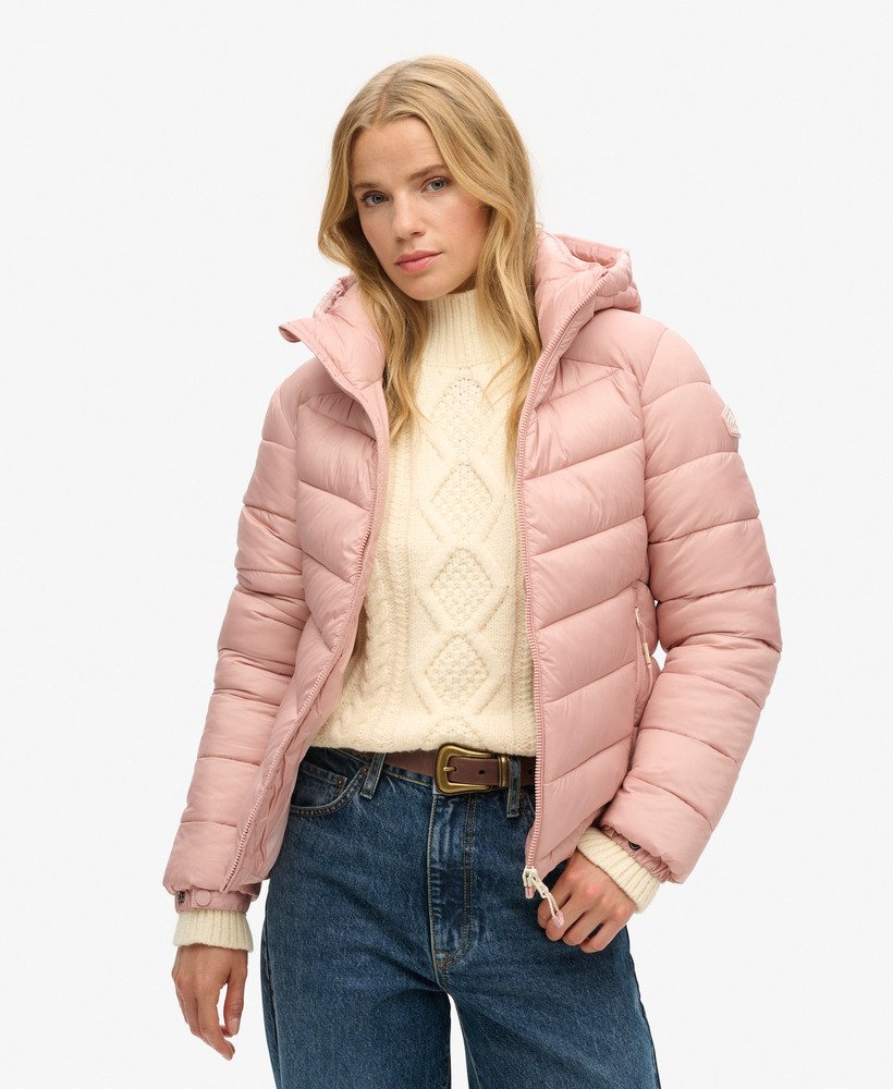 jaqueta acolchoada fuji com capuz na cor rosa blush vintage.