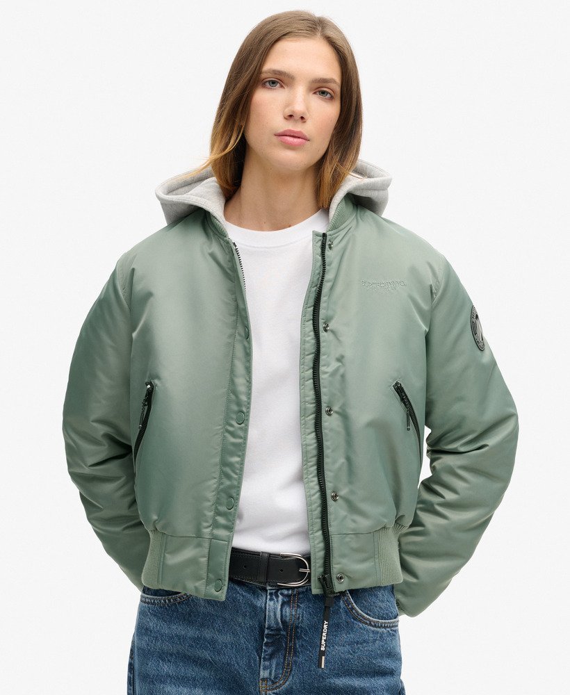 jaqueta bomber com capuz na cor cáqui louro