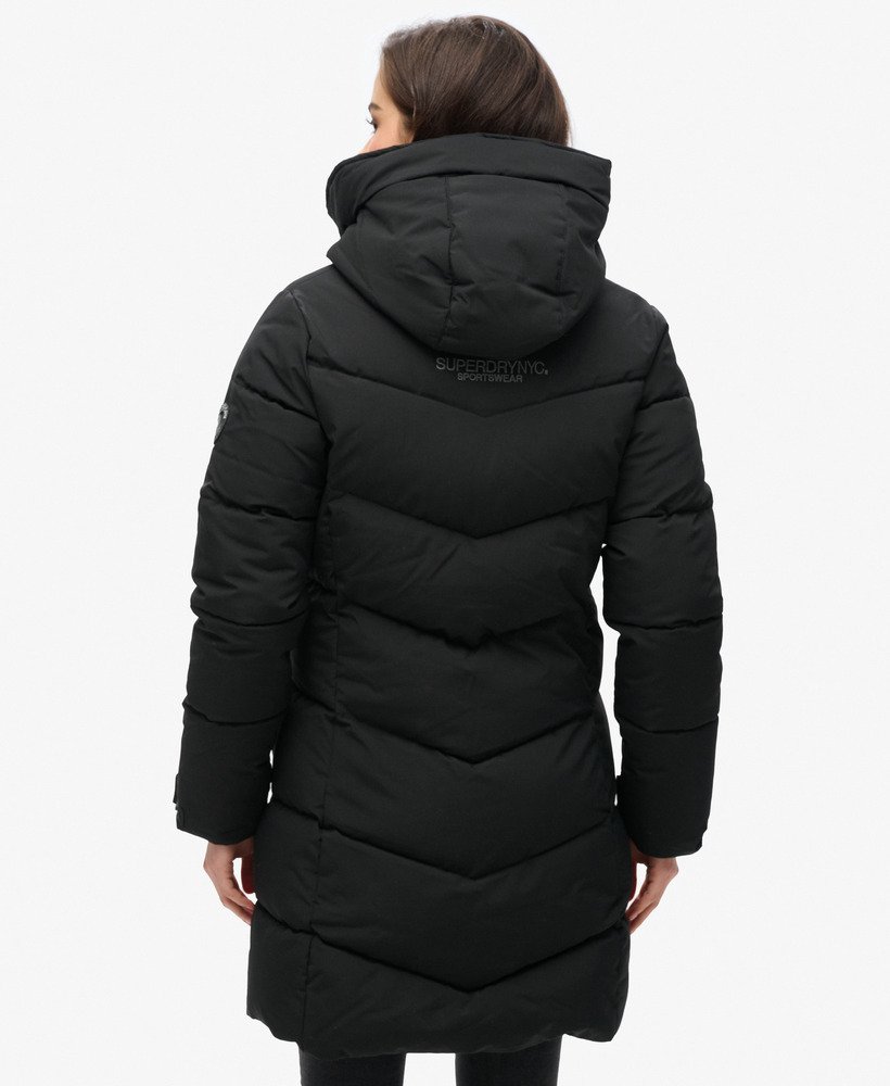 casaco parka acolchoado city chevron na cor preta