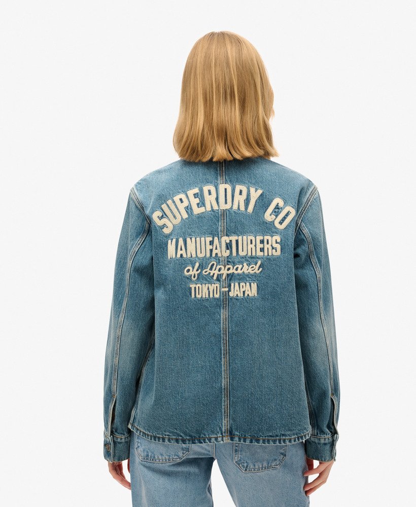 jaqueta utilitária em denim bordado na cor azul vintage fulton