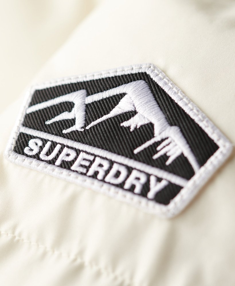 jaqueta esportiva puffer com capuz na cor off white