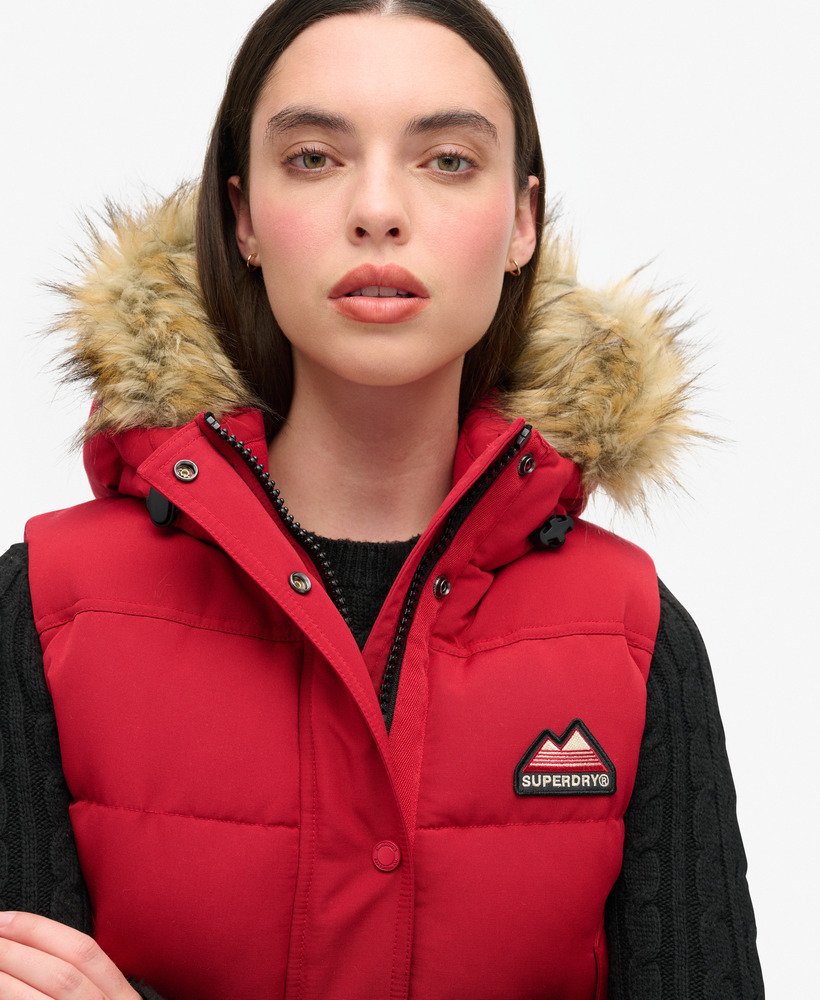 colete everest de pele sintética na cor vermelho barndoor