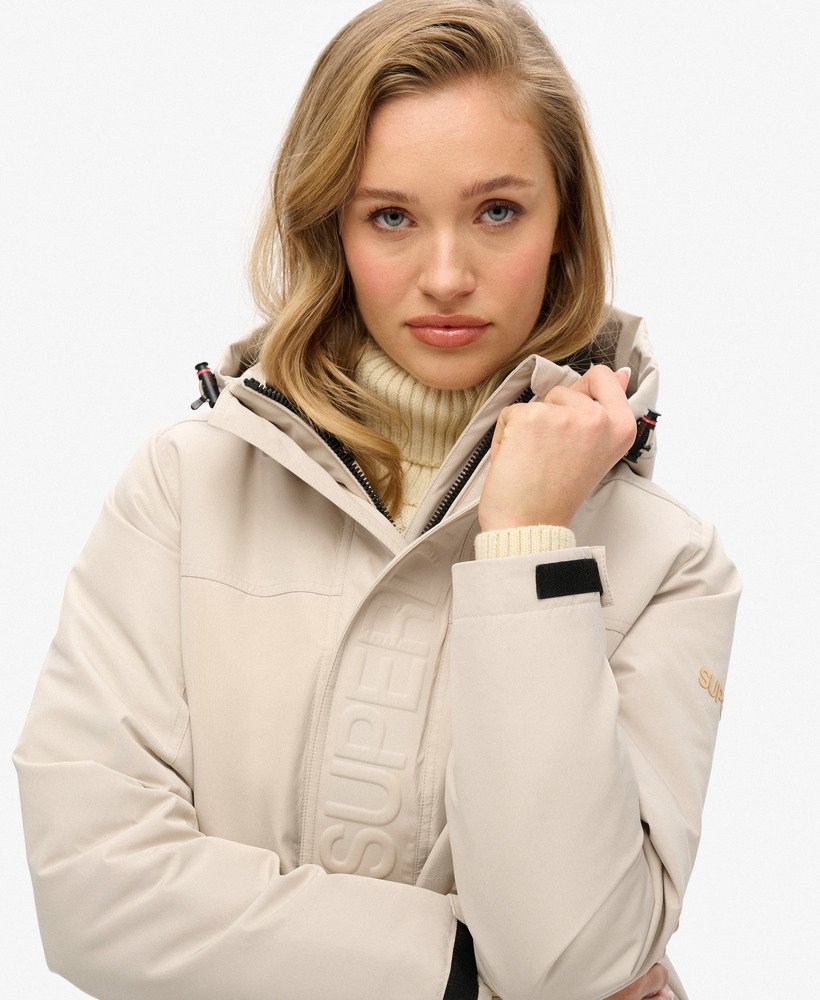 jaqueta corta-vento hood ultimate na cor cinza chateau