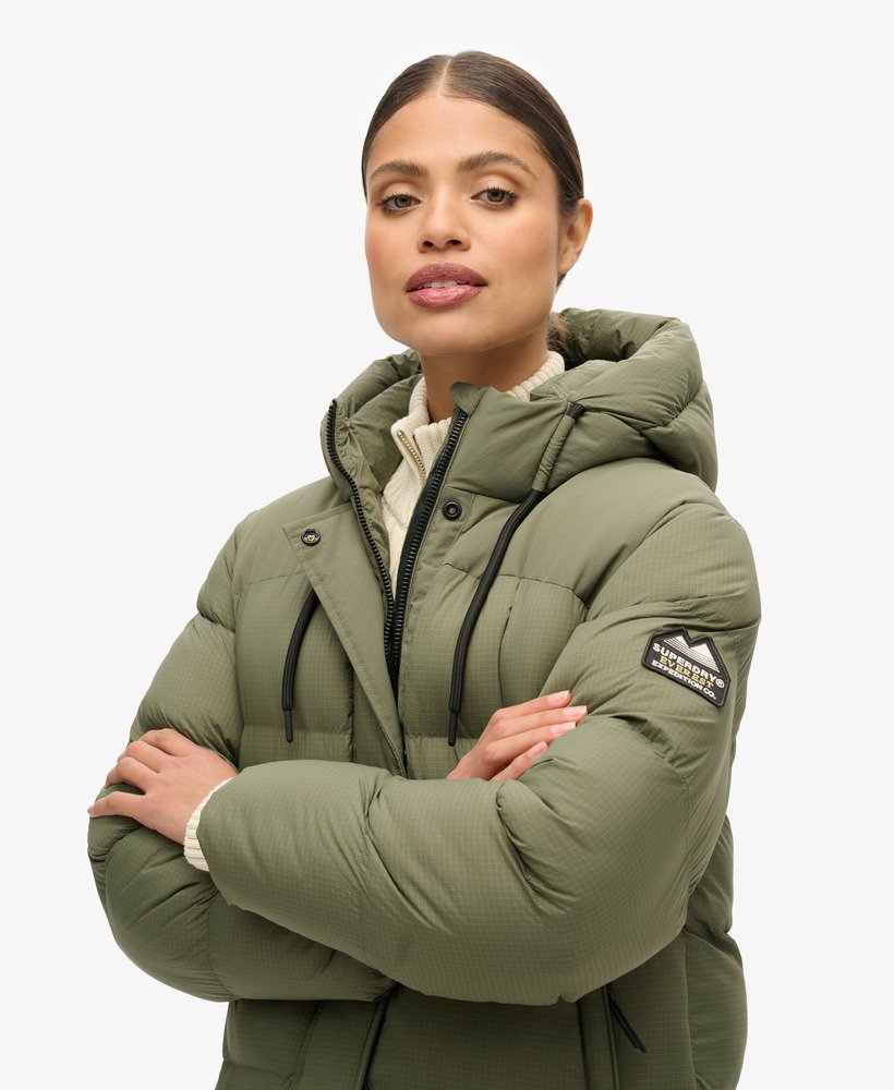 casaco puffer longo em ripstop xadrez verde-oliva acinzentado