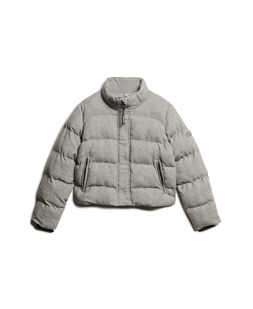 jaqueta puffer boxy de tweed na cor cinza mesclado.