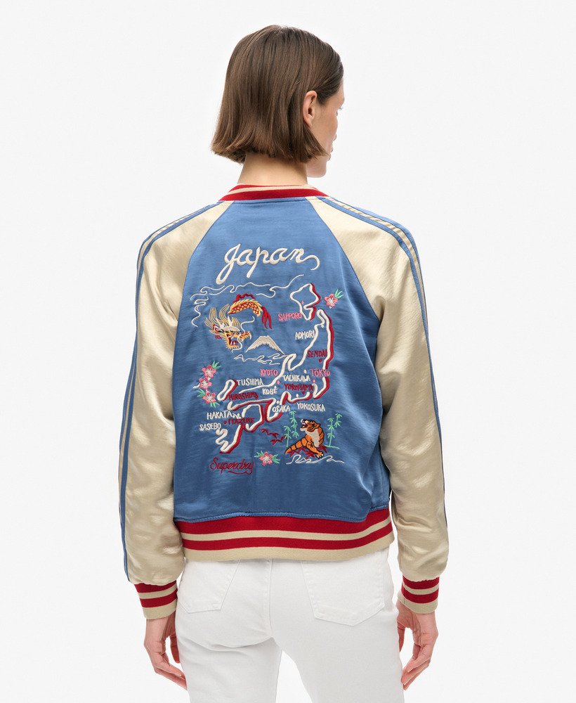 jaqueta bomber bordada sukajan na cor azul wedgewood