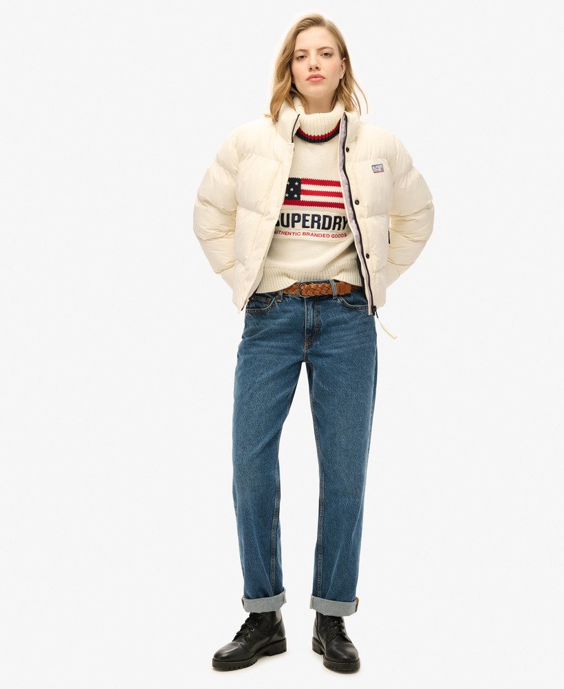 jaqueta esportiva curta puffer na cor off-white.