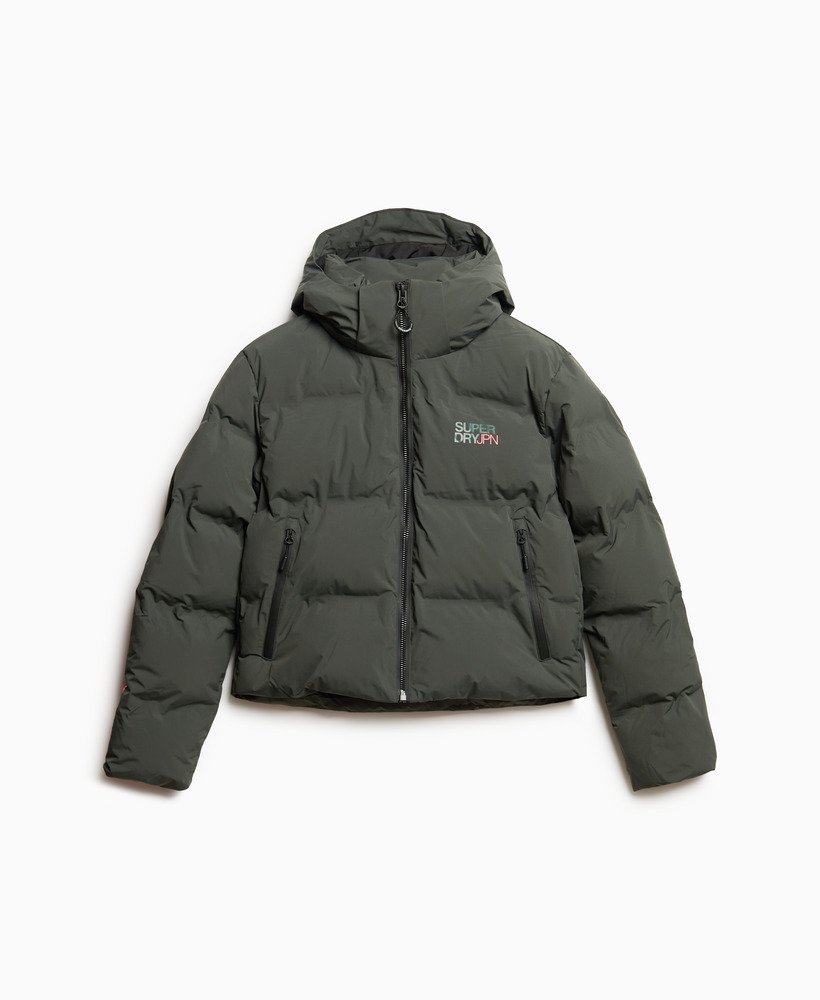 jaqueta puffer boxy com capuz na cor verde esmalte.