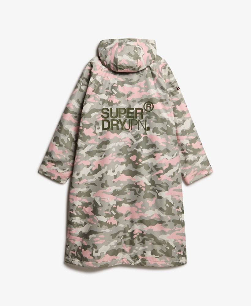 roupão superdry em camuflagem rosa.