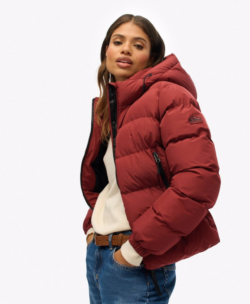 Jaqueta esportiva puffer com capuz