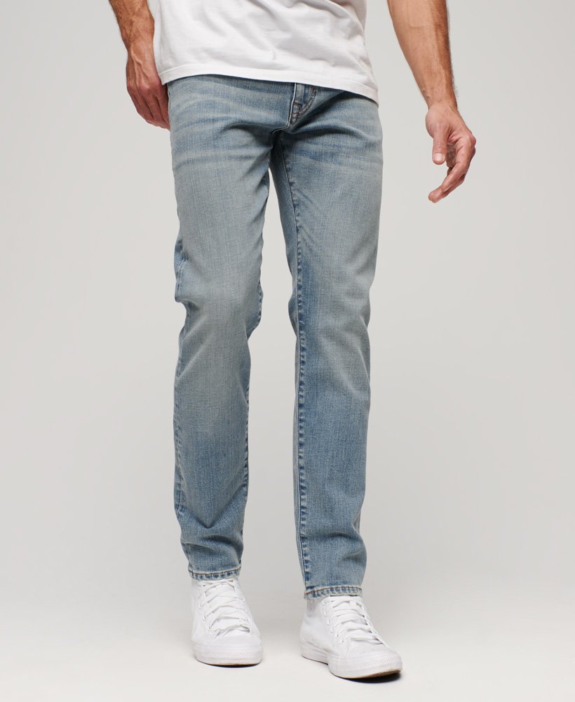 calça jeans vintage slim na cor azul claro fulton