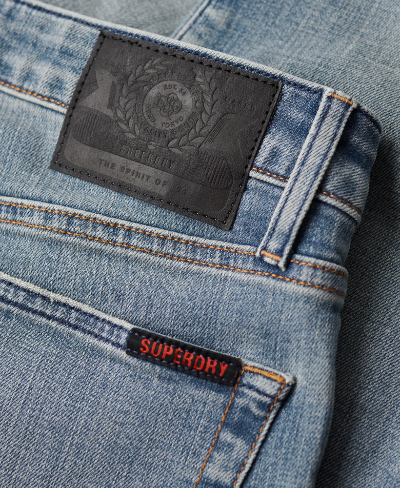calça jeans vintage slim na cor azul claro fulton