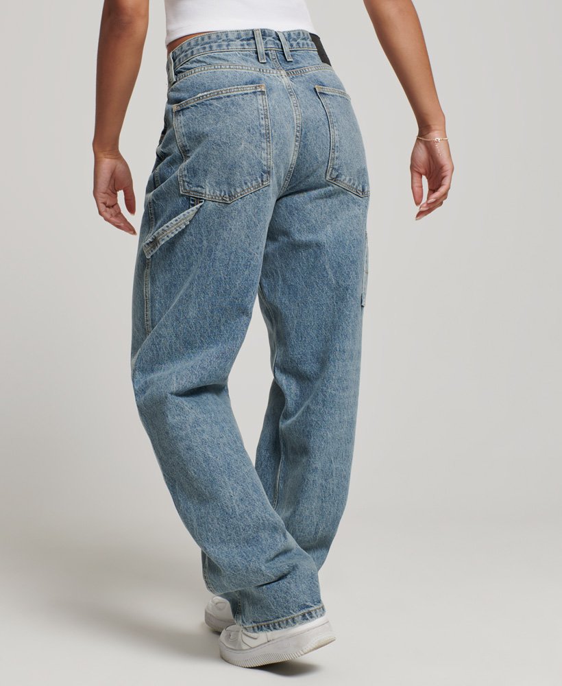 calça jeans vintage de algodão orgânico estilo carpinteiro na cor sycamore mid stone