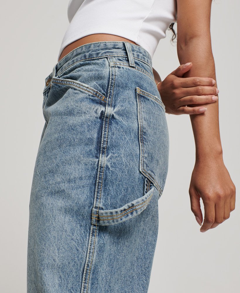 calça jeans vintage de algodão orgânico estilo carpinteiro na cor sycamore mid stone