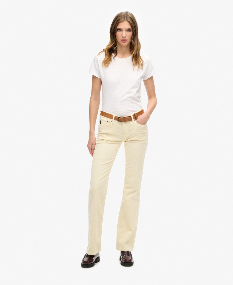 calça jeans flare de veludo cotelê de cintura baixa na cor ostra