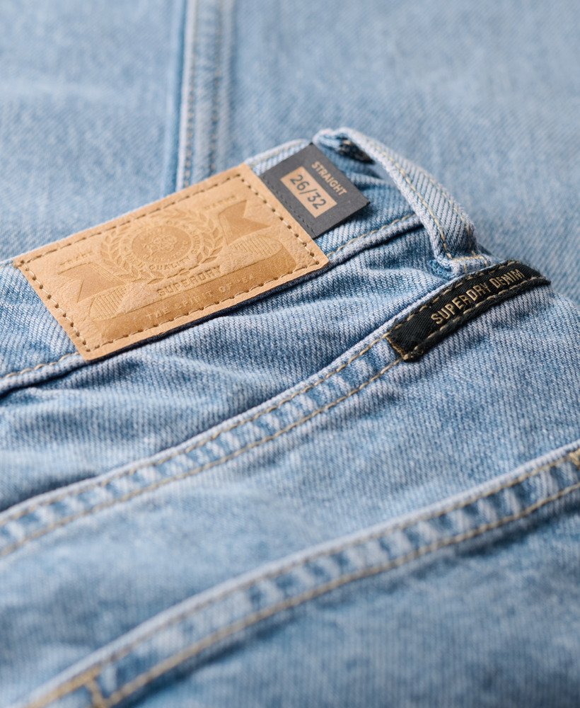calça jeans reta de cintura média na cor spring vintage custom.