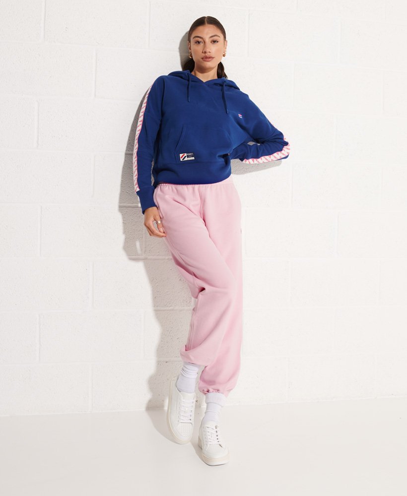 calça de moletom code essential em algodão orgânico na cor rosa-claro.