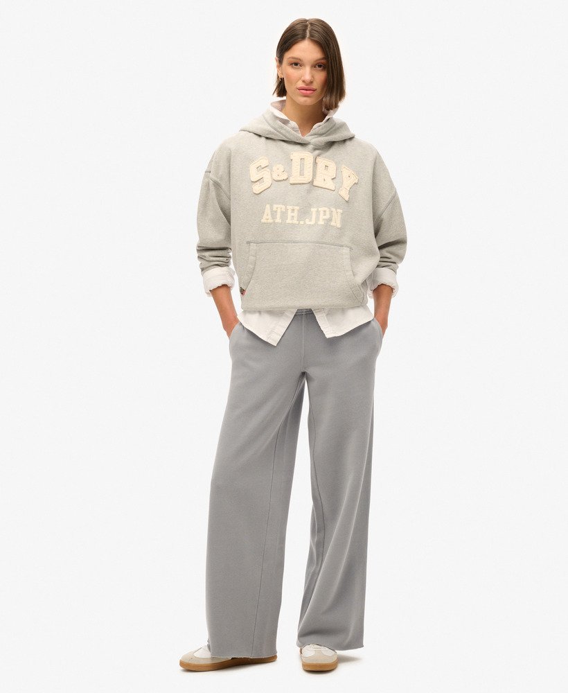 calça jogger reta vintage wash na cor cinza pomba