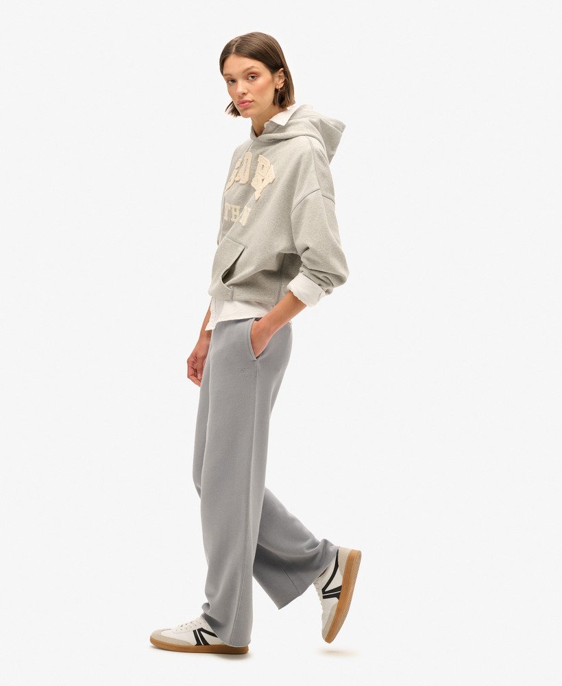 calça jogger reta vintage wash na cor cinza pomba