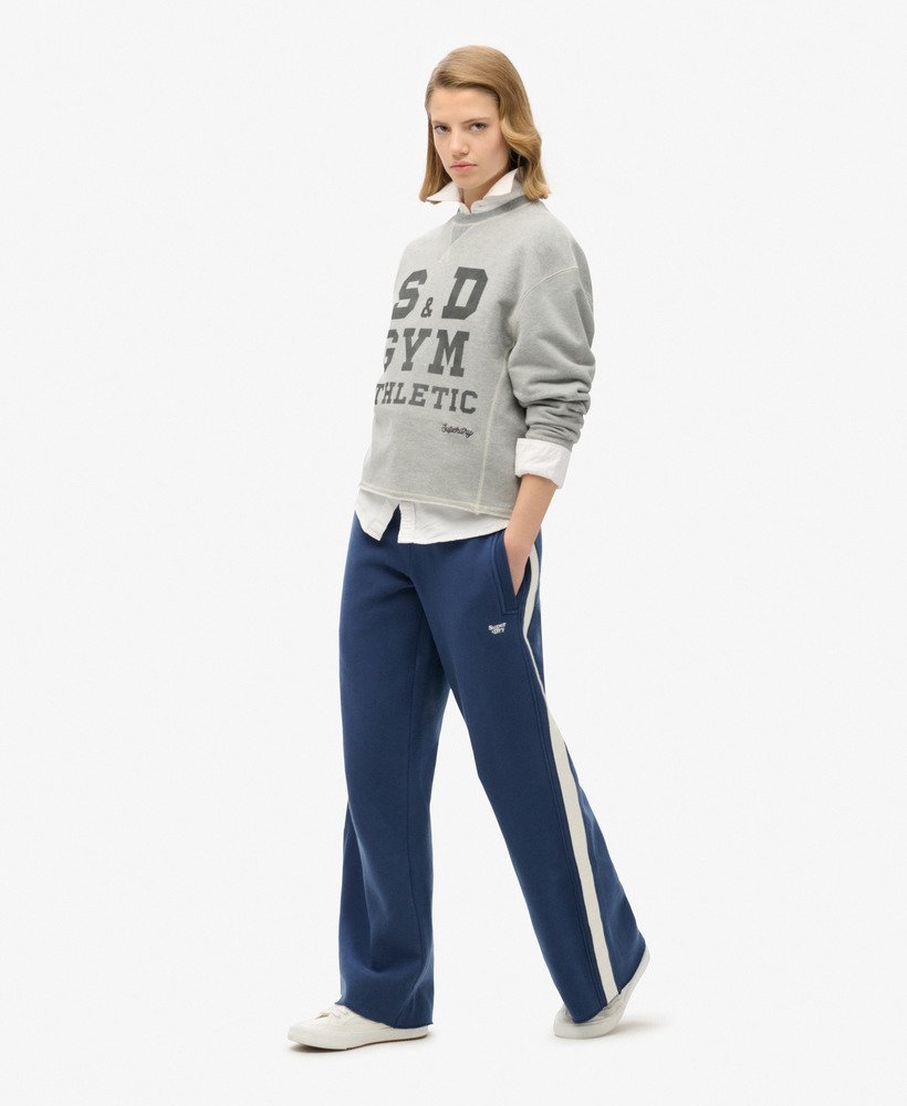 calça jogger reta essential logo na cor azul marinho
