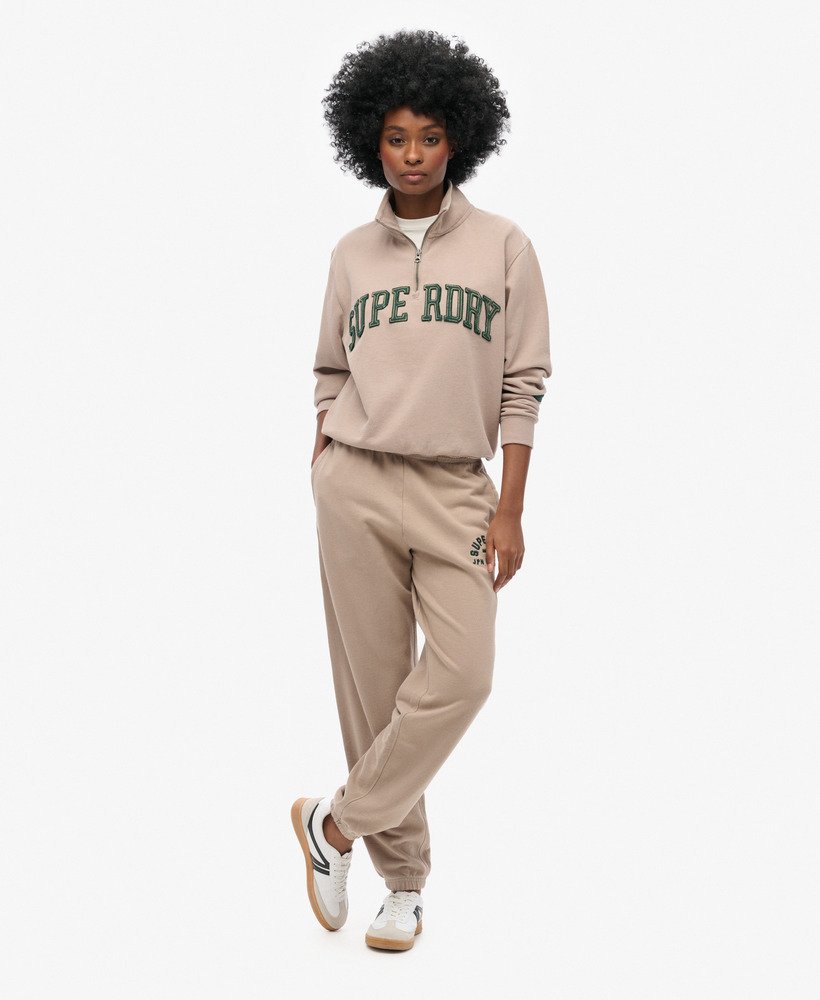 calça jogger boyfriend da athletic essentials na cor cinza cobblestone