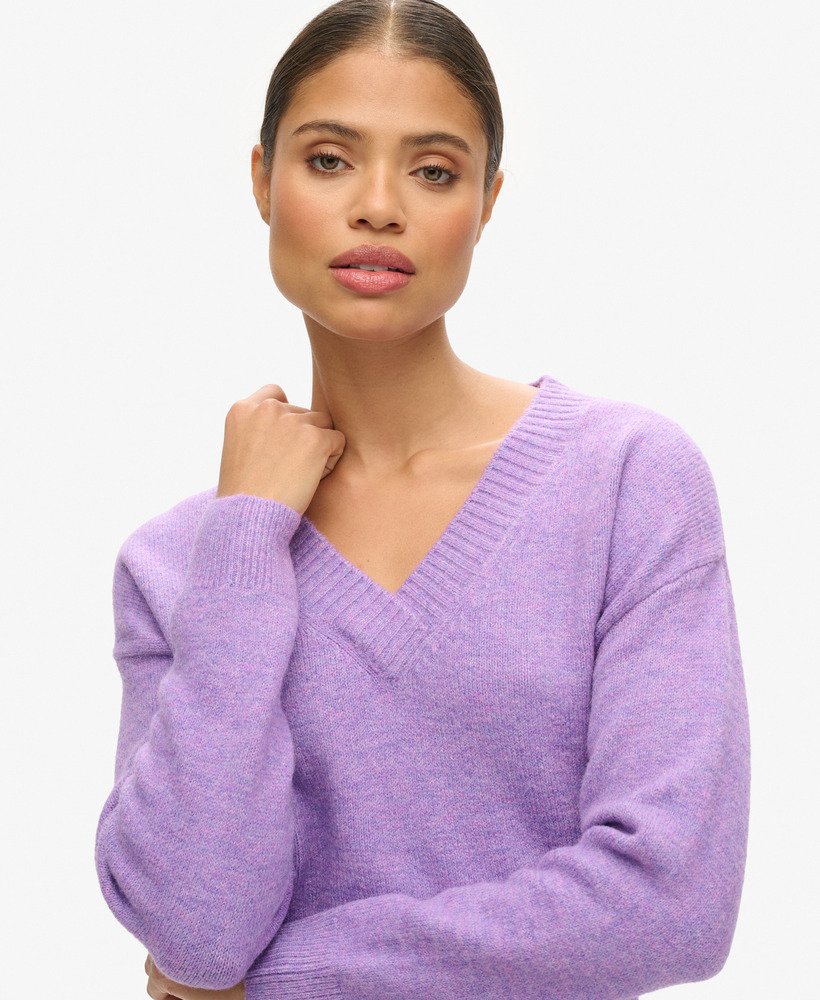 suéter oversized com decote em v na cor candy frost purple mescla.