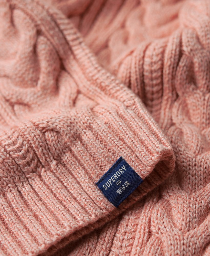 suéter de gola alta com ombros caídos e tranças em torção rosa napa
