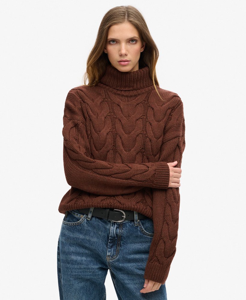 suéter polo chain cable knit na cor marrom chicória torcido com café