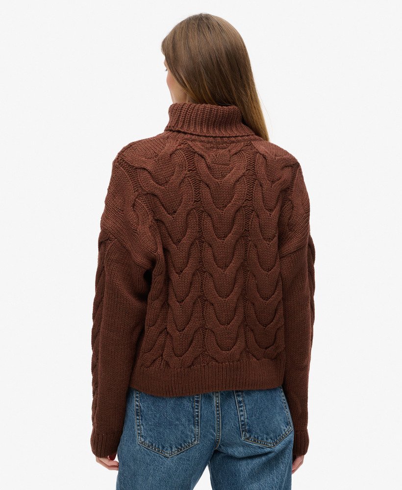 suéter polo chain cable knit na cor marrom chicória torcido com café