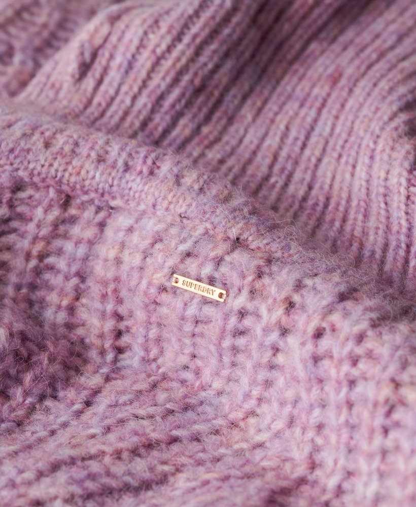 suéter de gola alta com textura canelada escovada na cor rosa antigo torcido