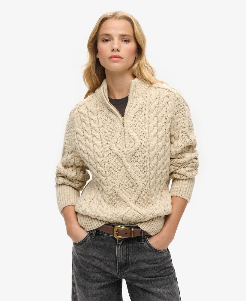 suéter aran de malha trançada com meio zíper na cor cru