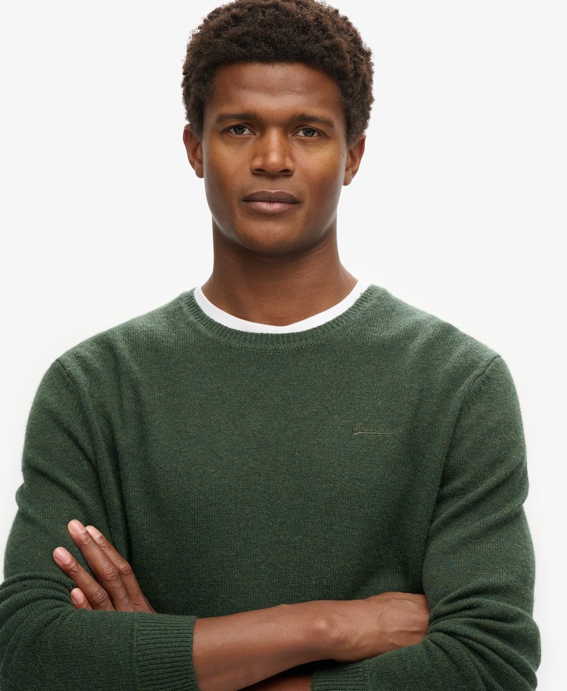 suéter essential slim fit crew na cor verde oliva da surplus goods