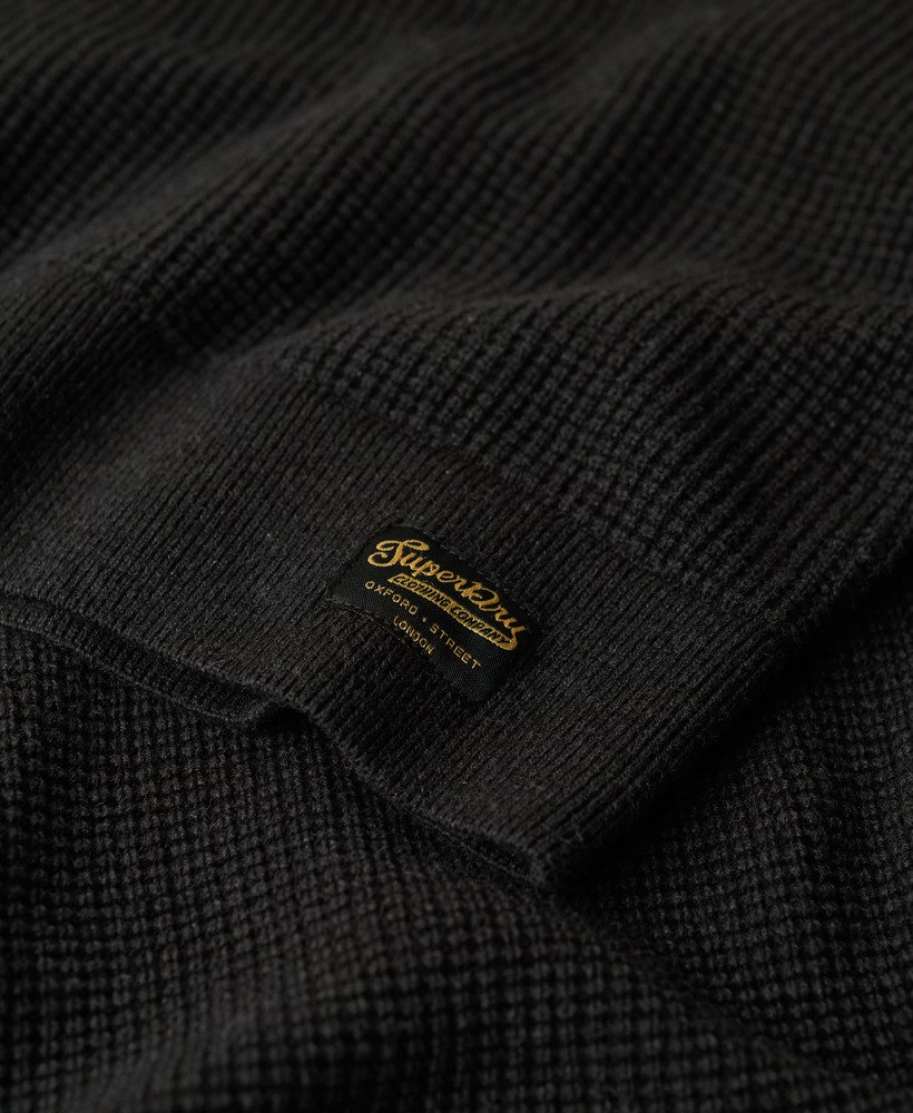 suéter de malha texturizada com gola redonda na cor raven black heather.