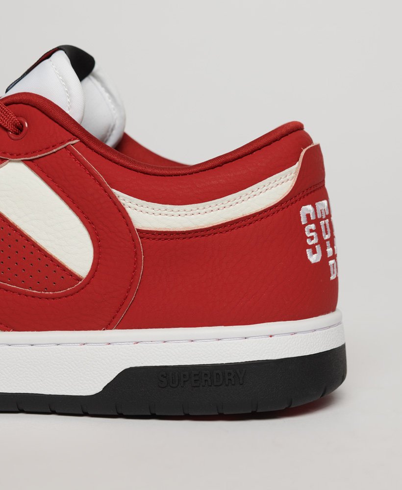 tênis vegan jump low top na cor vermelha
