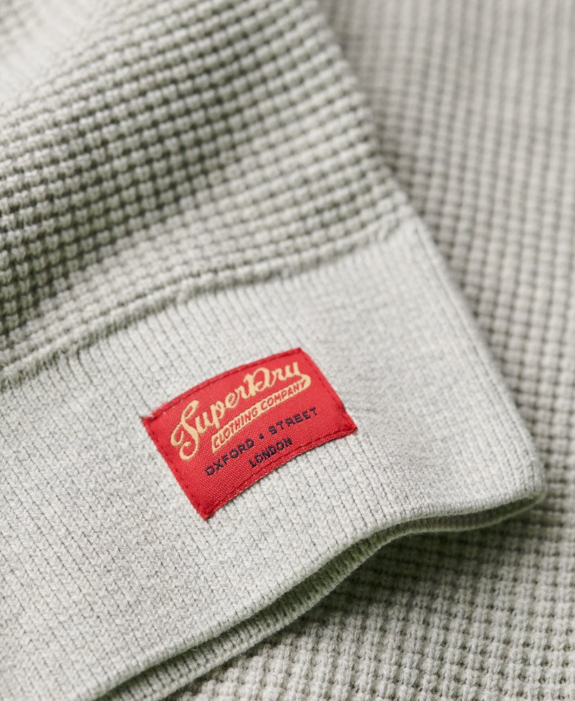 suéter de malha texturizada com gola redonda na cor moon mist heather.