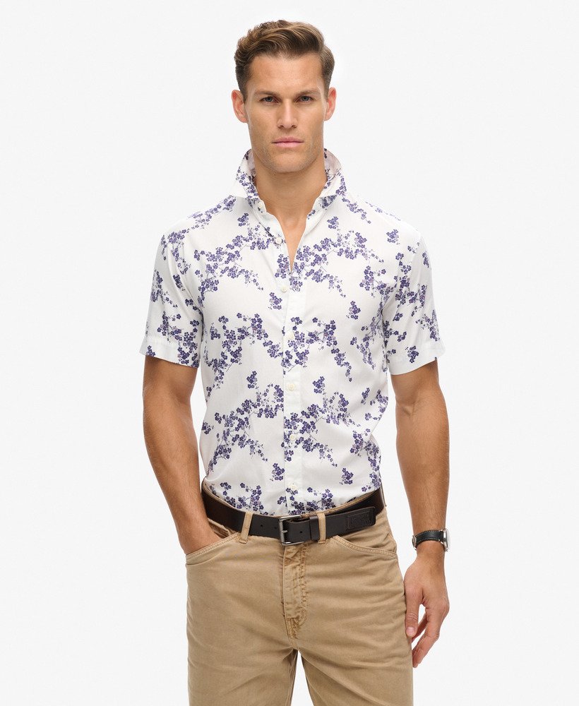 camisa havaiana vintage na cor optic blossom