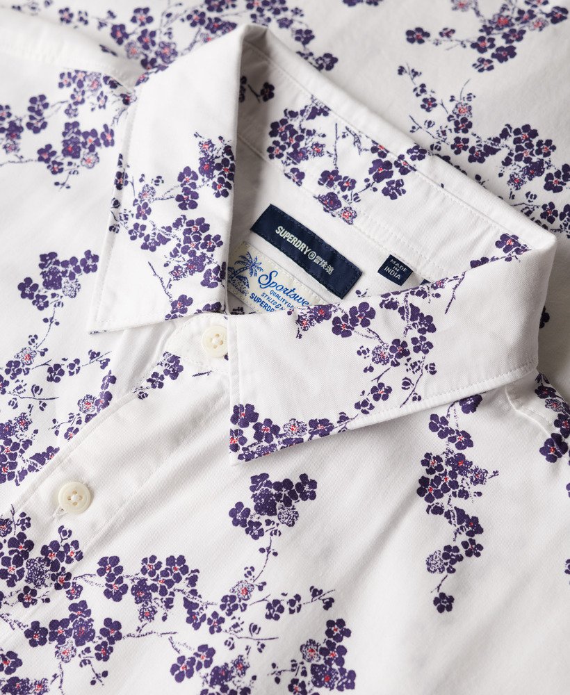 camisa havaiana vintage na cor optic blossom