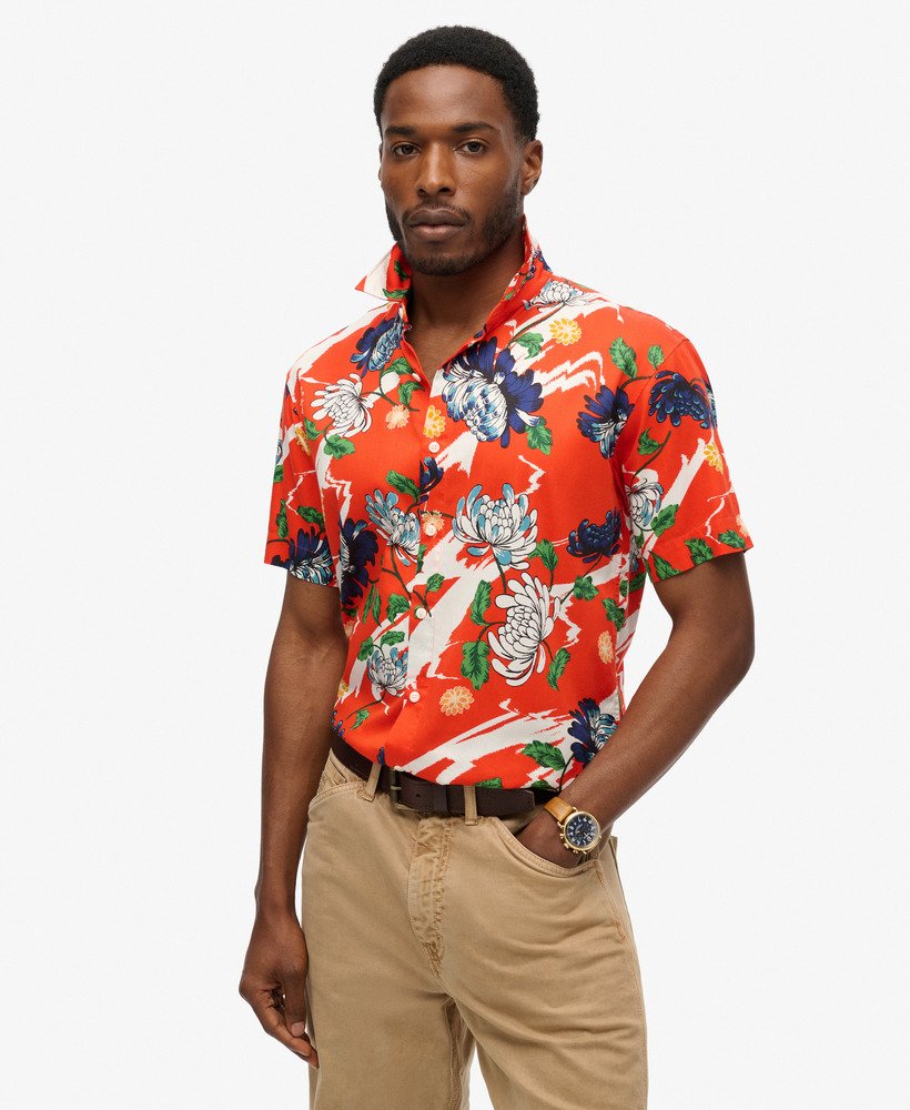 camisa havaiana de manga curta com estampa floral laranja queimado aya.