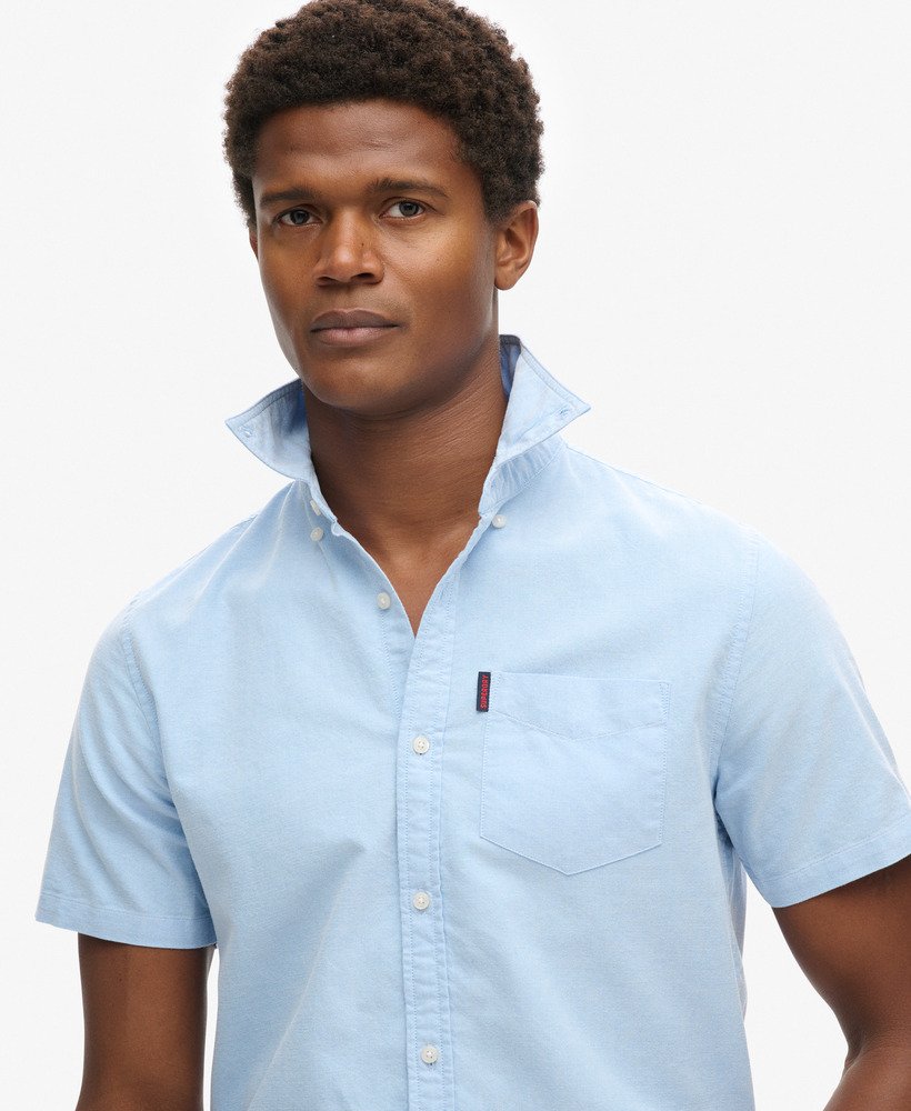 camisa oxford de manga curta em azul clássico