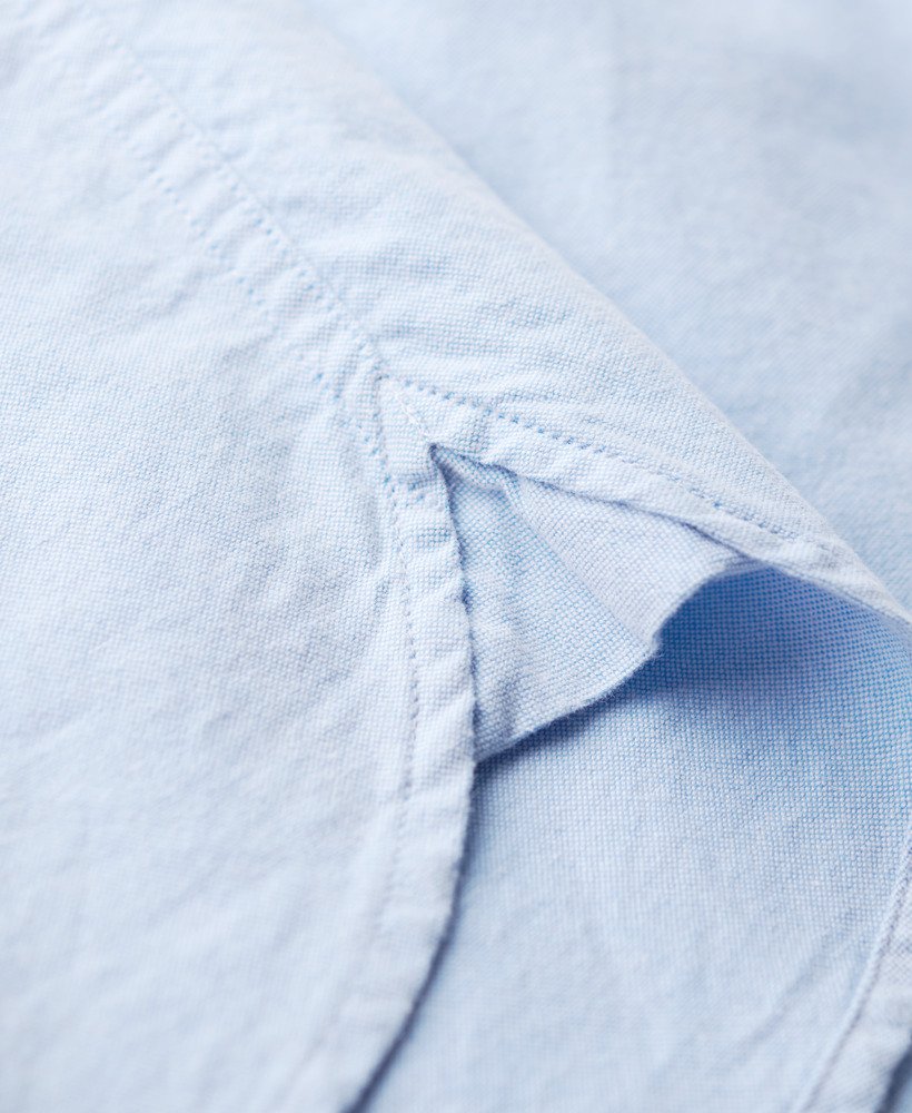 camisa oxford de manga curta em azul clássico