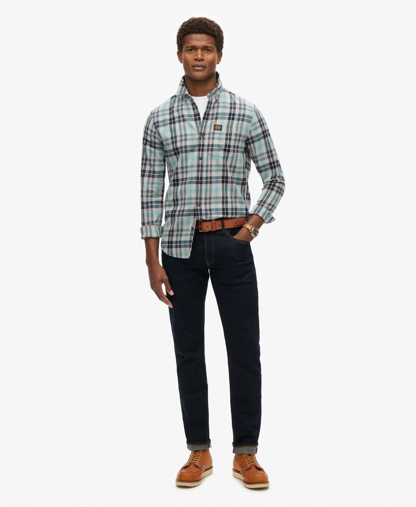 camisa de manga comprida estilo lenhador em algodão com estampa xadrez canyon check cinza claro.