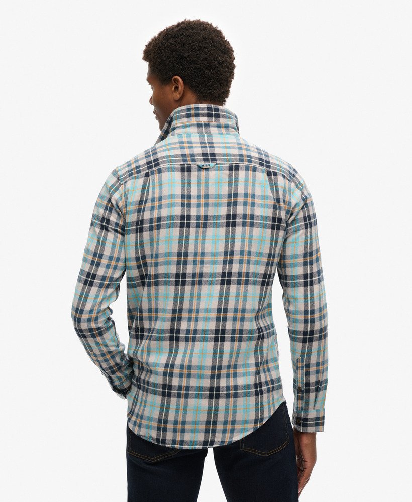 camisa de manga comprida estilo lenhador em algodão com estampa xadrez canyon check cinza claro.